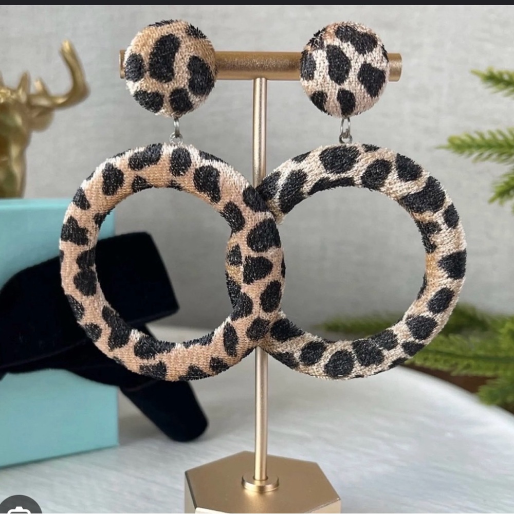 Park Lane Bundle Leopard Spottie & MerryGlow Earrings Set - Picture 5 of 5